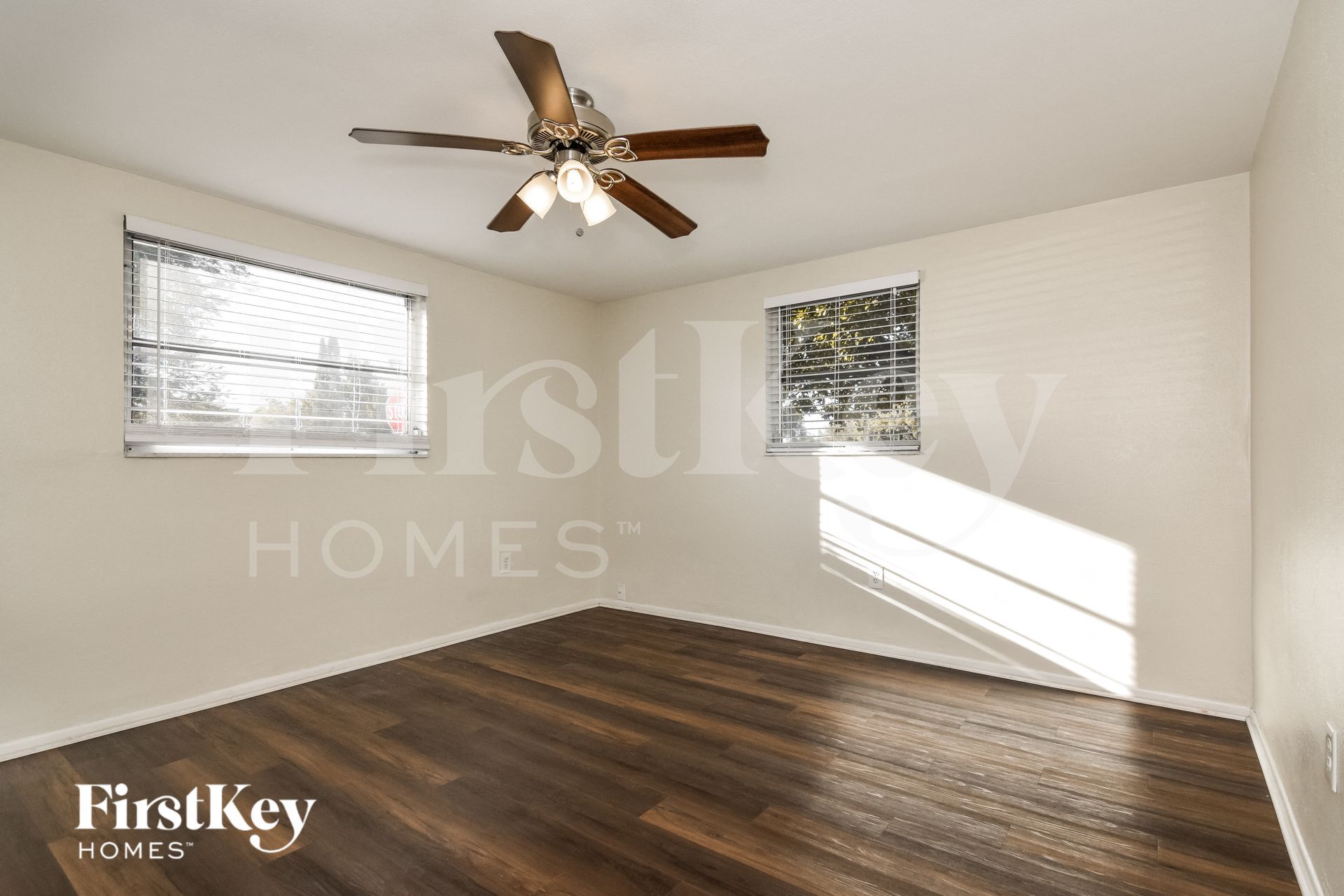 Building Photo - 9204 Lido Ln