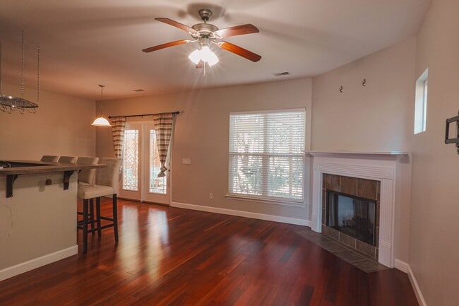 Building Photo - Coming Available!