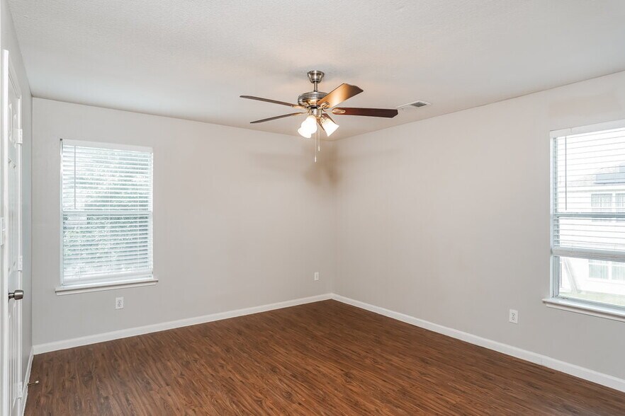 Building Photo - 18114 Shady Cypress Ln