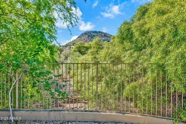 Building Photo - 4531 E Quartz Mountain Rd