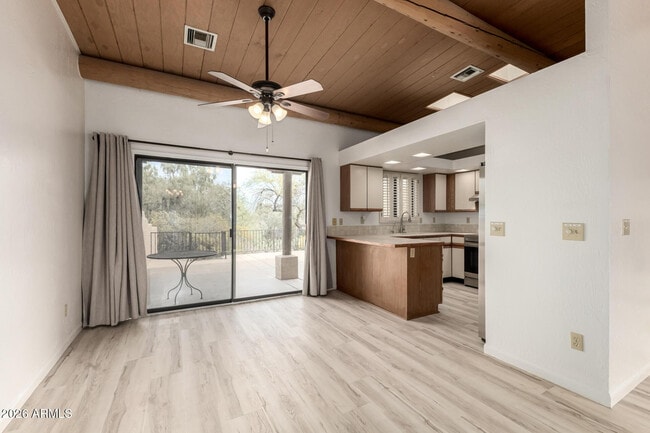 Building Photo - 14428 N Lariat Ln