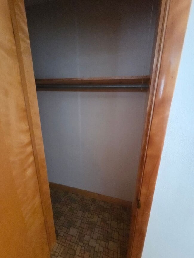 Building Photo - Well-Maintained 4BR Home – Garage + Washer/Dryer, dishwasher Included