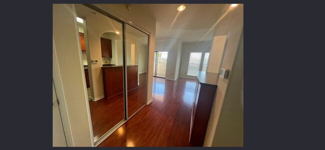 Building Photo - 1154 Bellevue Ave