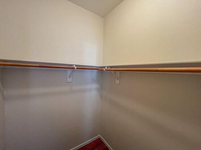 Building Photo - Charming Single-Story Home in a Prime Loca...
