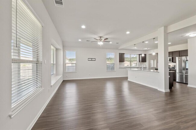 Building Photo - 1720 Navajo Song Ln