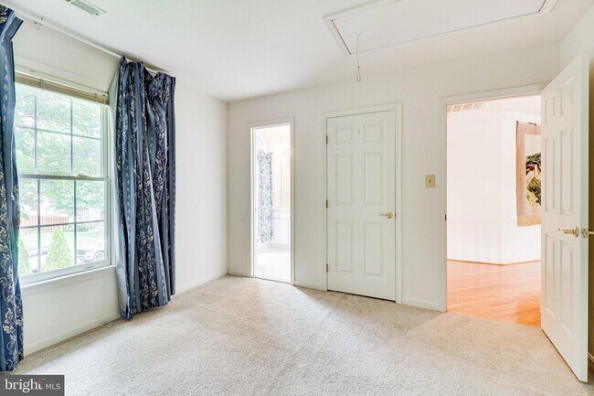 Building Photo - 1719 Strine Dr