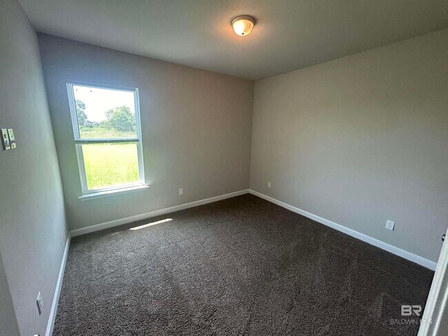 Building Photo - 8611 Lockridge Rd