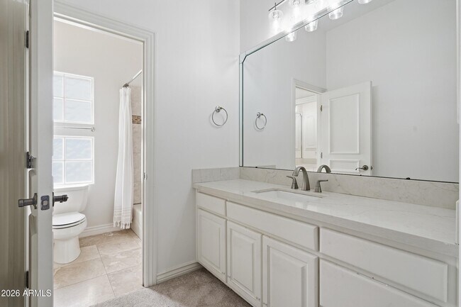 Building Photo - 1936 E Brookwood Ct