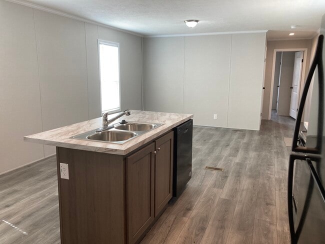 Building Photo - 107 Bluejay Hill