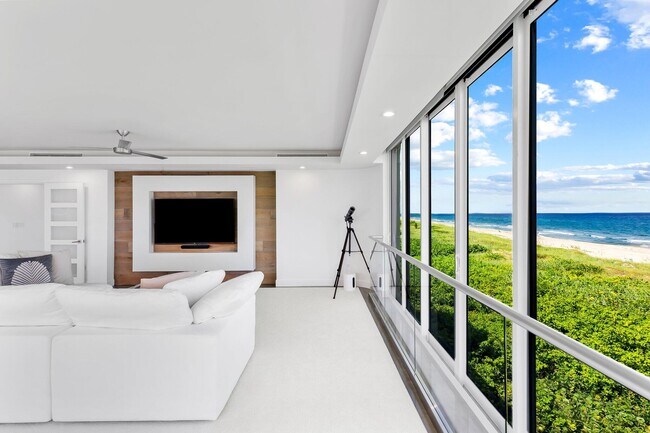Building Photo - 2155 S Ocean Blvd