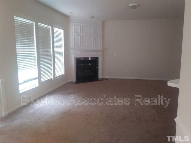 Building Photo - 105 Tortoise Ln