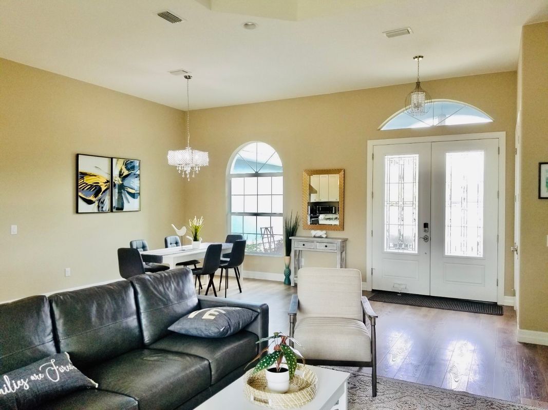 Building Photo - 257 Manor Rd