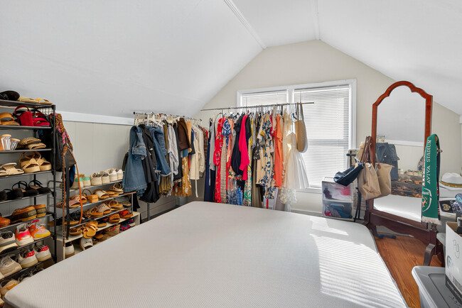 Building Photo - 1729 Appomattox Rd