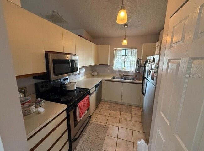 Building Photo - 2910 63rd St W