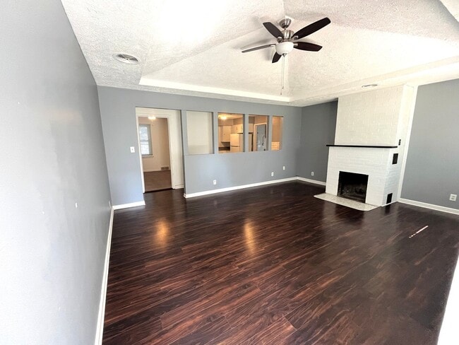 Building Photo - Charming 2 Bed / 1 Bath Home in Omaha – Fe...