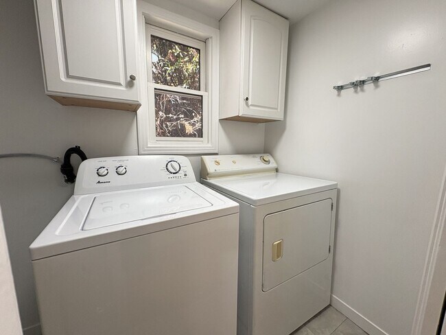 Building Photo - Charming Updated 4BR Home on Prime Corner ...