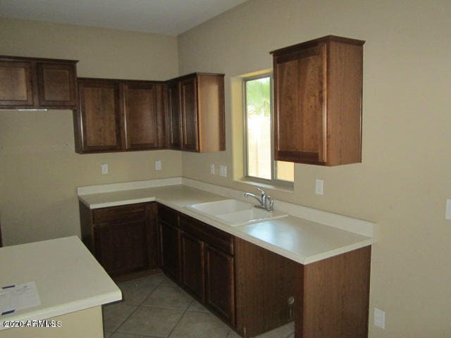 Building Photo - 8909 S 58th Ln