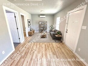 Building Photo - 2630 Observation Dr