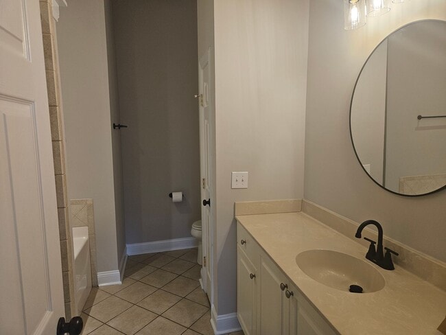 Building Photo - 502D Castle Bay Dr