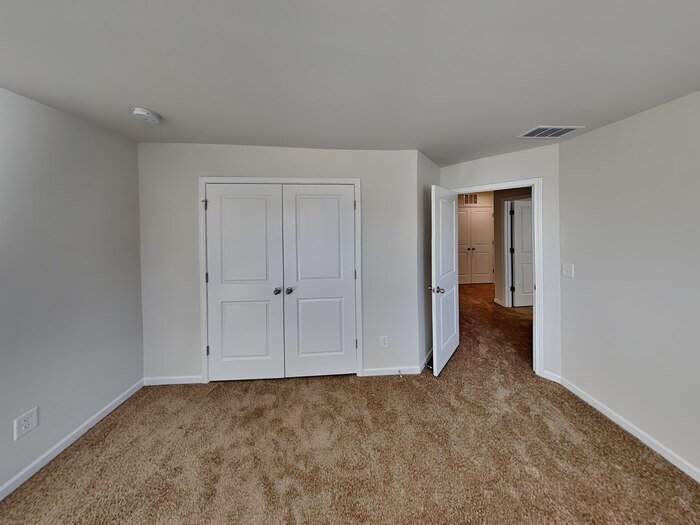 Building Photo - 1034 Cloverdale CT