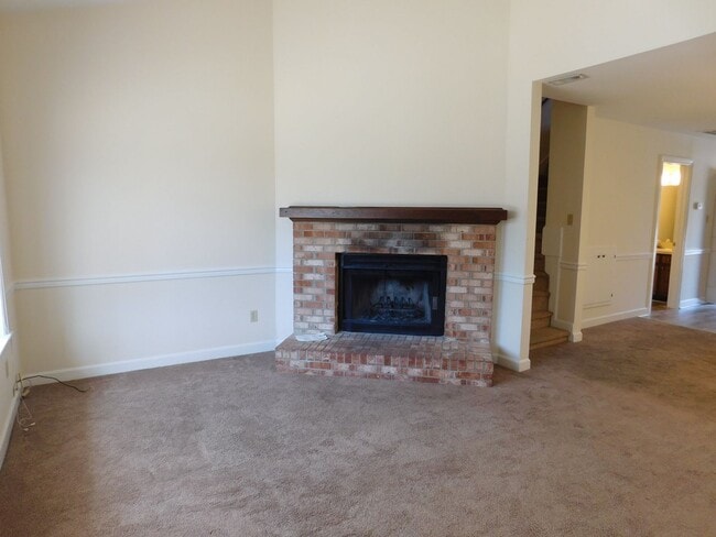 Building Photo - 1507 College Way