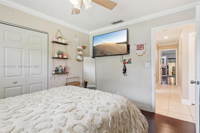 Building Photo - 11573 NW 39th Pl