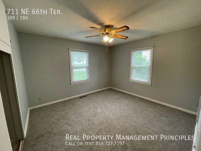 Building Photo - 711 NE 66th Terrace