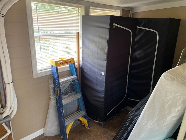 Building Photo - 105-107-107 Harvard St