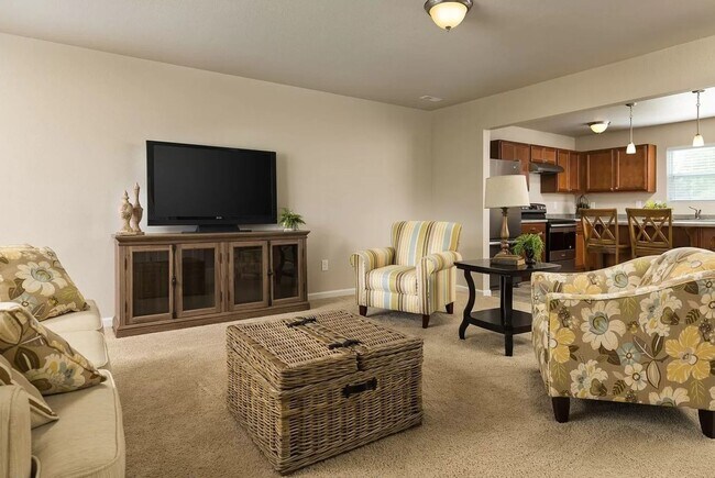 Building Photo - Large 4 Bedroom Newer Home for Lease