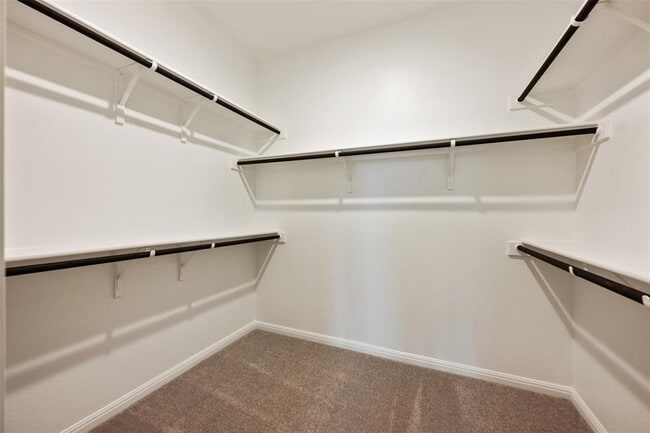 Building Photo - 283 Ranier Wy