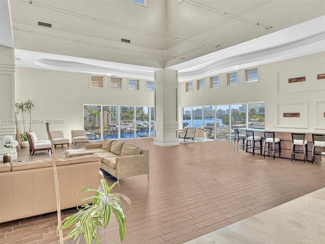 Building Photo - 3370 Hidden Bay Dr