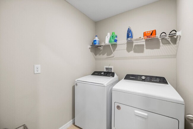 Building Photo - 7846 Peace Lily Ave