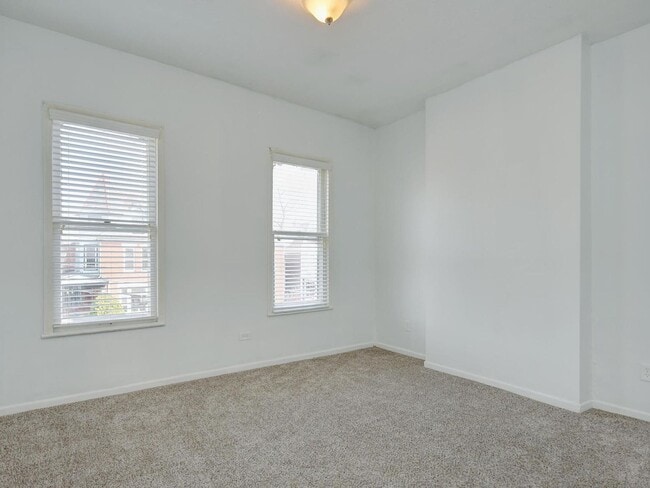 Building Photo - 683-685 South Champion