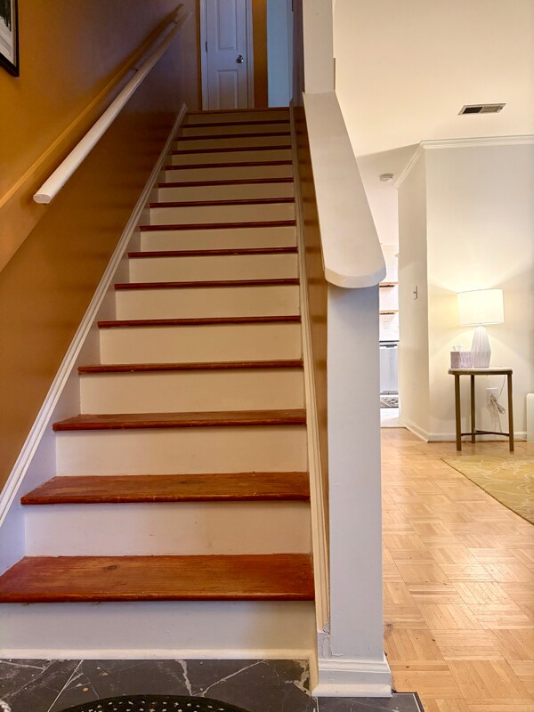 Building Photo - 300 NC-54