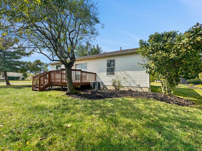 Building Photo - 9030 Trinity Cir