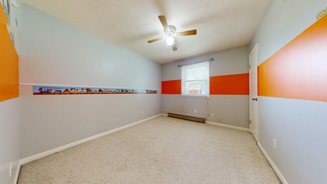 Building Photo - Madison Ranch, 2 car garage, All electric