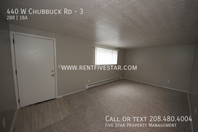 Building Photo - 440 W Chubbuck Rd