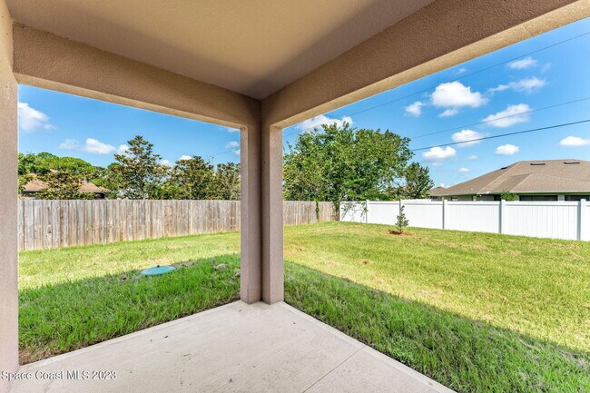 Building Photo - 2309 Jupiter Blvd SW