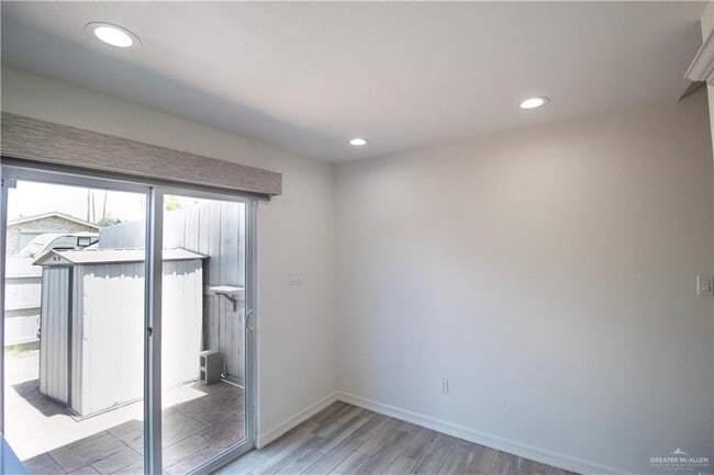Building Photo - 3820 N 7th Ct