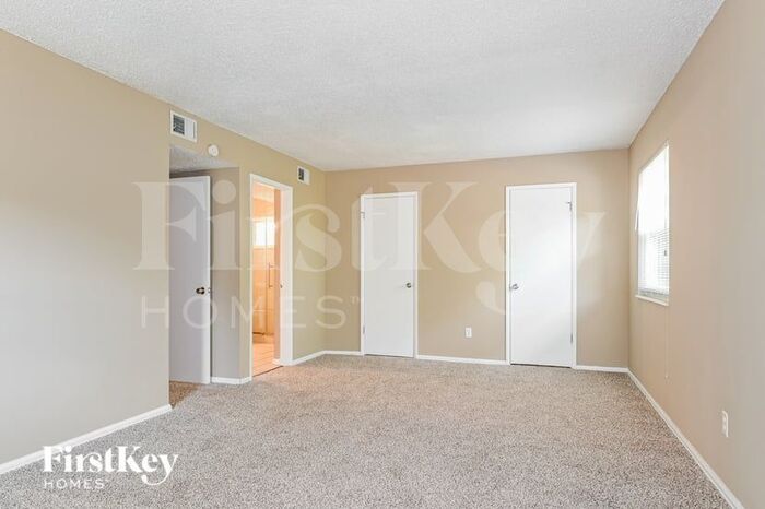Building Photo - 6821 Chilham Dr