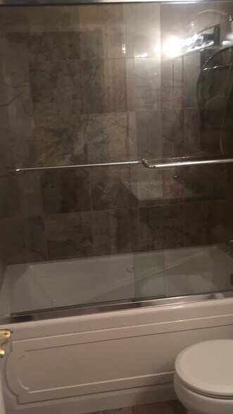 Building Photo - 211 E Ohio St