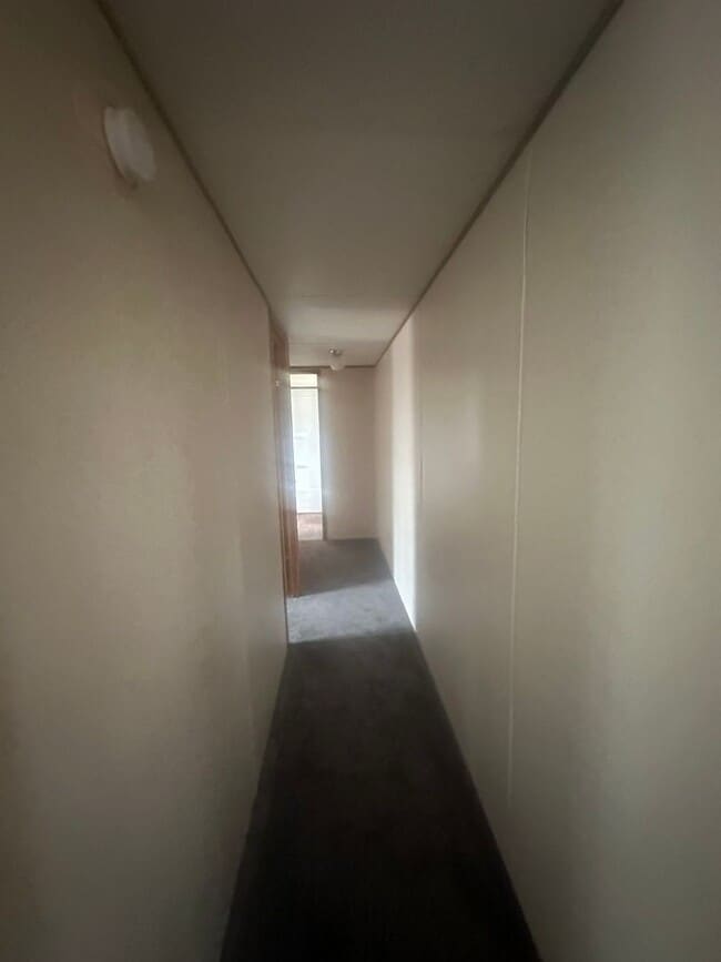 Building Photo - 3 Bed/2 Bath Mobile Home