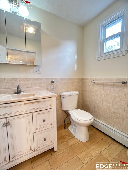 Building Photo - 1092-1098 Cambridge St. Unit 1094