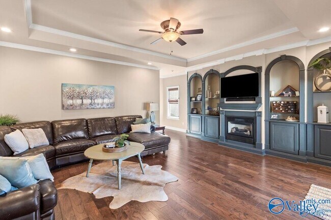 Building Photo - 5522 Cedar Mill Dr