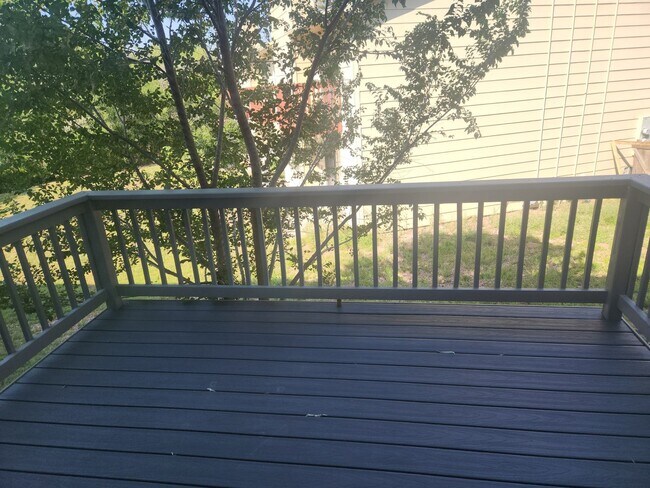 Building Photo - 2-Bedroom Briargate Townhouse