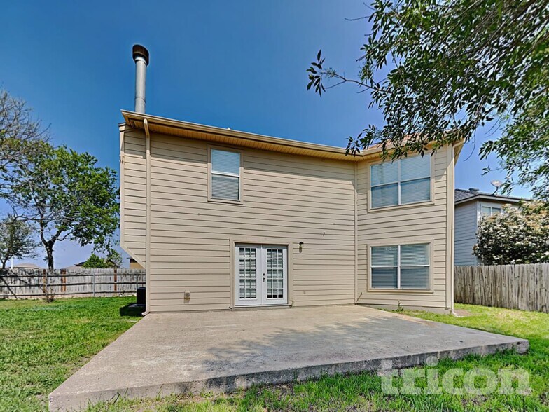 Building Photo - 1074 Stone Branch