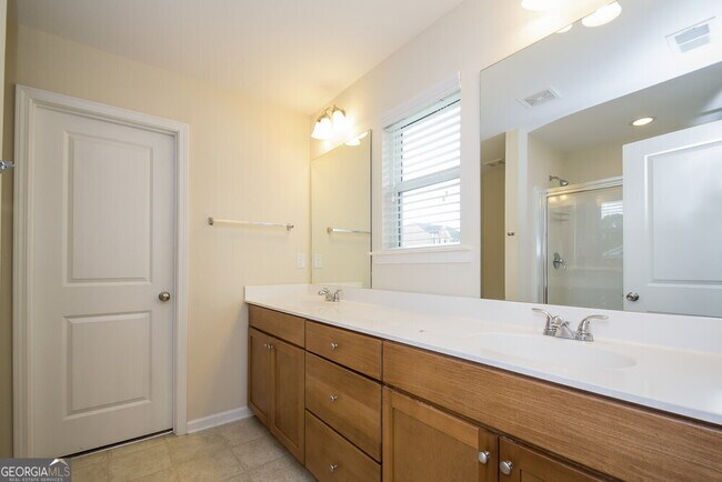 Building Photo - 289 Darbys Run Ct