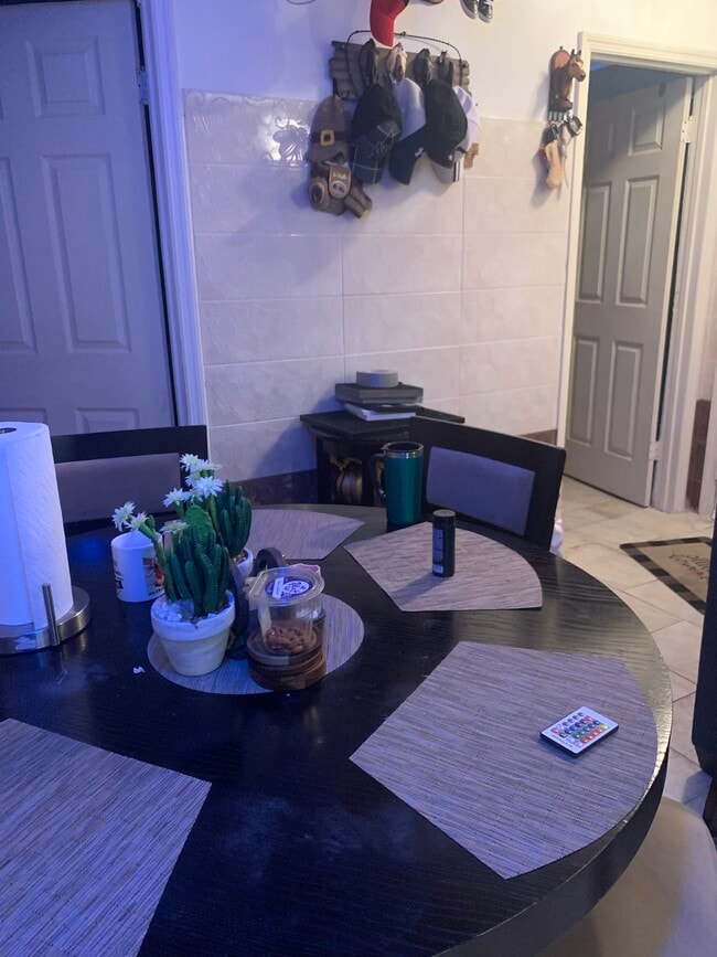 Building Photo - 270 N 1st Ave