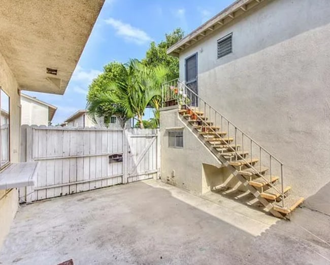 Building Photo - Paradise Manor Condo for lease