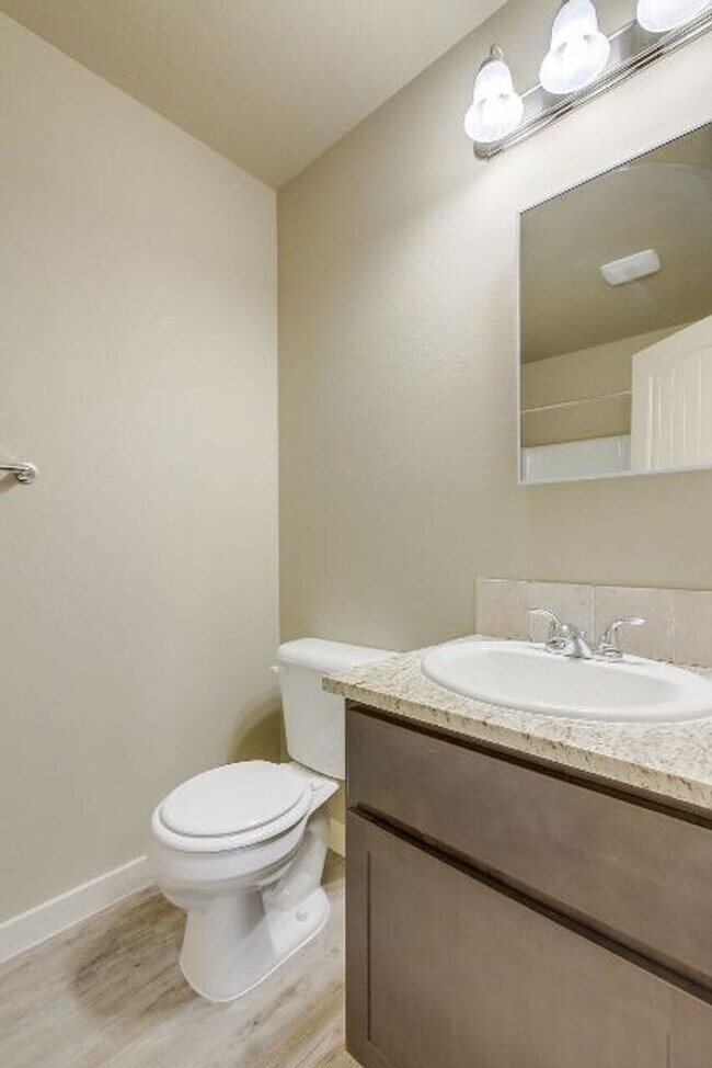 Building Photo - Shallow Creek J